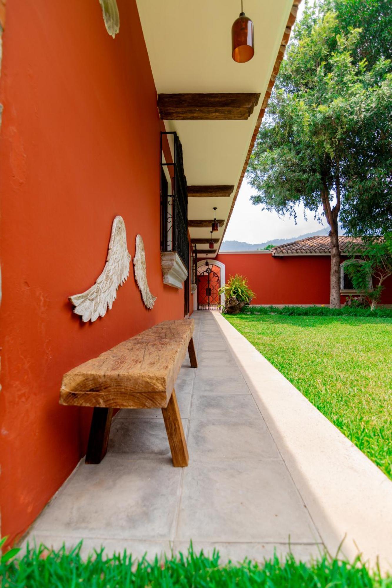 Santa Margarita Bed & Breakfast Antigua Exterior photo