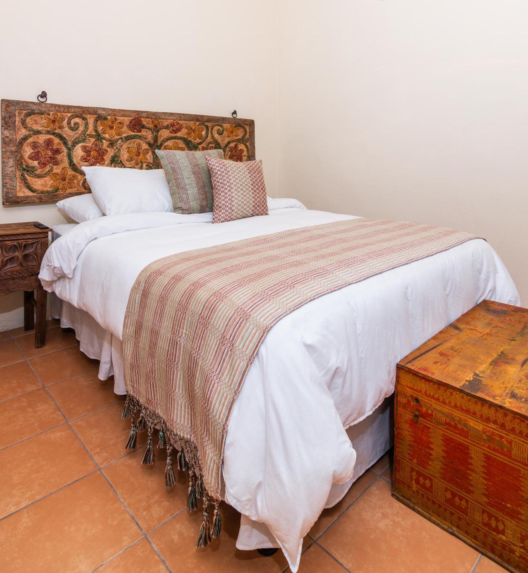 Santa Margarita Bed & Breakfast Antigua Exterior photo