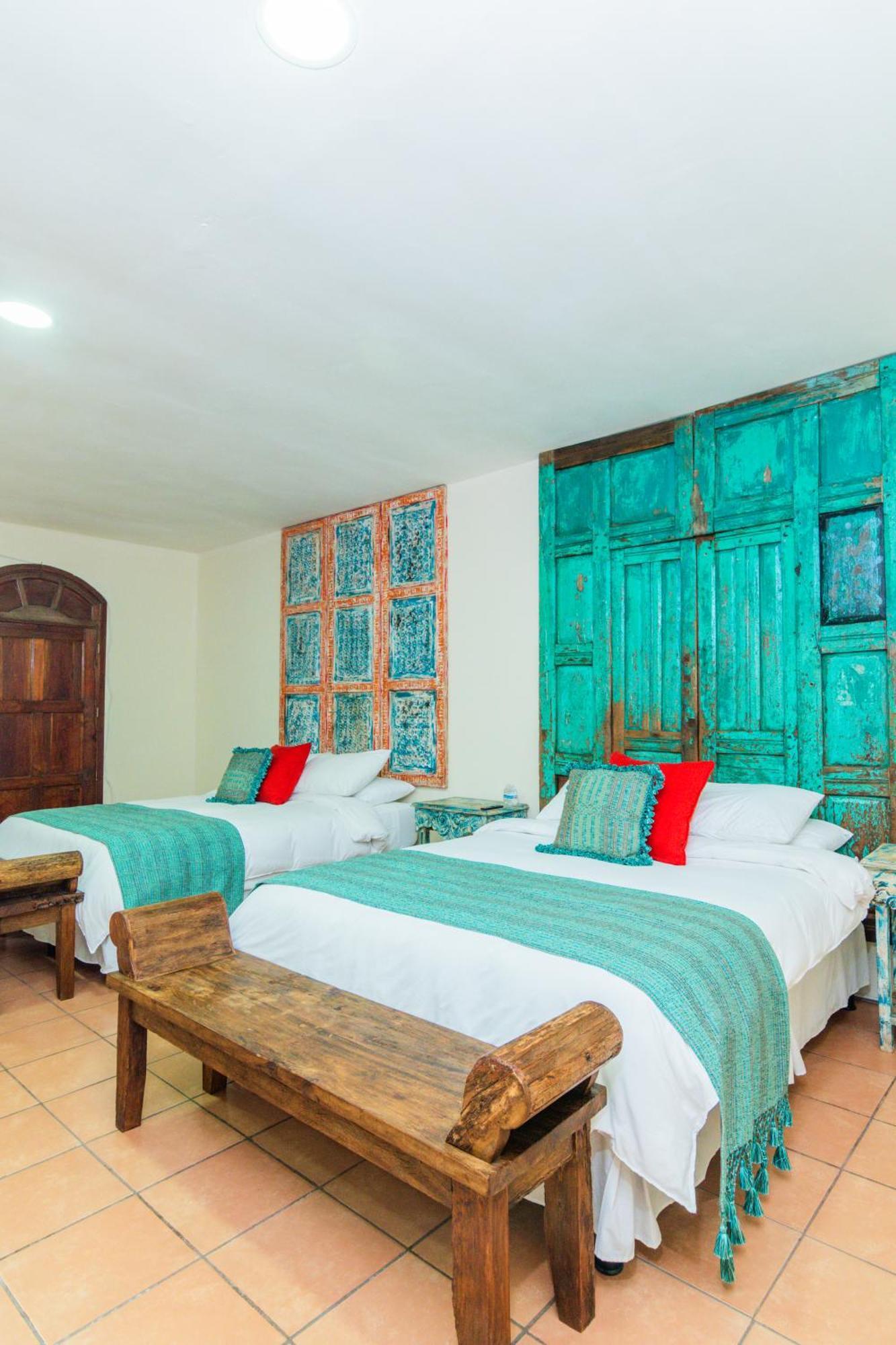 Santa Margarita Bed & Breakfast Antigua Exterior photo